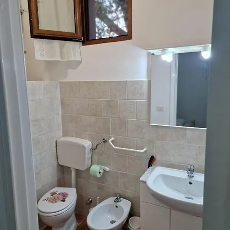 Turistici Aprile Anna Laura Appartamento *