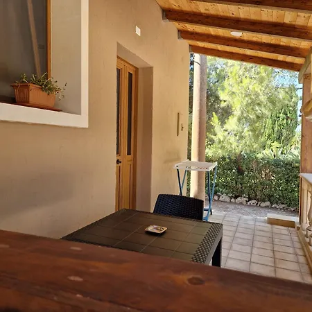 Appartement Turistici Aprile Anna Laura *
