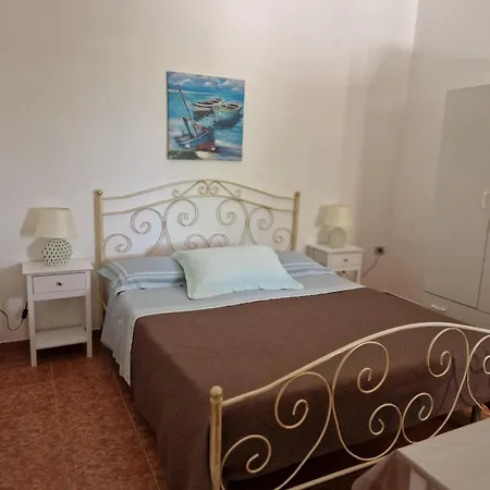 Turistici Aprile Anna Laura
