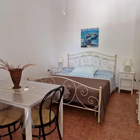 Apartment Turistici Aprile Anna Laura Borgagne