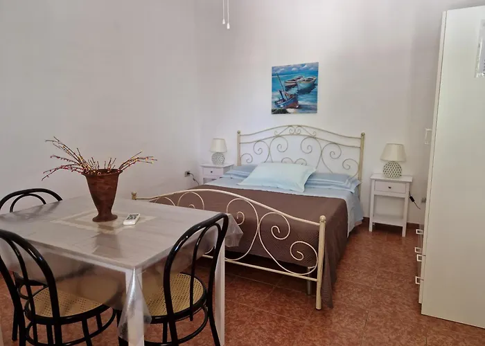 아파트 Turistici Aprile Anna Laura 보르가네